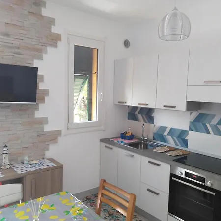 Bilocale Via Marconi * San Bartolomeo Al Mare